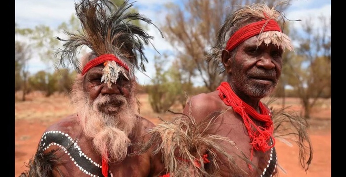 Народы австралии 7. Австралийцы коренные жители Австралии. Бушмены Австралии. Австралийские аборигены народы Австралии. Австралоиды (аборигены Австралии).