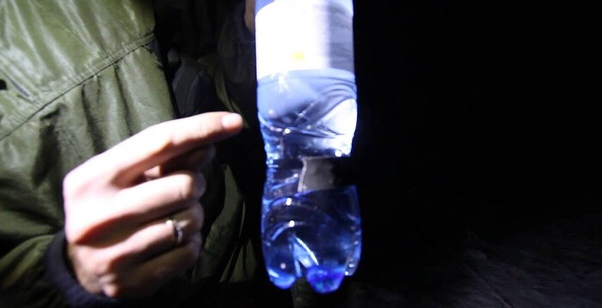 Замороженная вода в бутылке. Вода в бутылке в невесомости. Переохлаждённая жидкость. Переохлажденная вода.