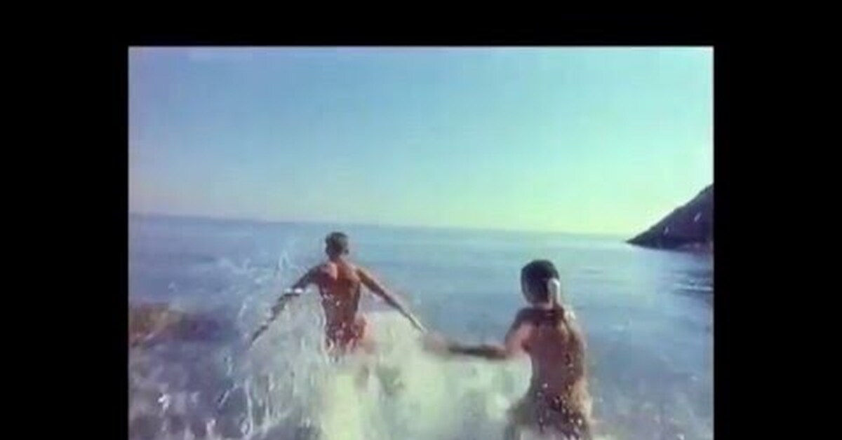 Танец воды музыка. Русланов танцы на воде. Танцы на воде клип. Танцы на воде еее такого.