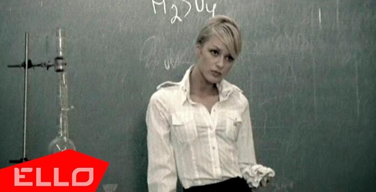 Фактор 2 красавица клип. Красавица из фактор 2. Учительница из клипа фактор 2. Фактор 2 красавица клип 2024 премьера. Девушка из клипа фактор 2 красавица.