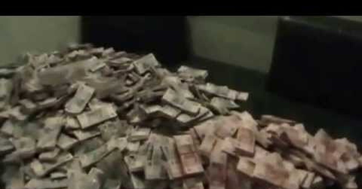 Видео нашел деньги. Конфискованные деньги. Изъятые деньги. Деньги при обыске. Подвалы чиновников с деньгами.