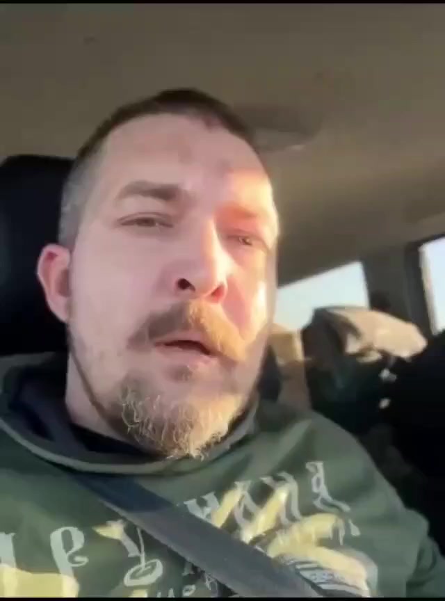 Ответ на изв ...  Голым по москве!